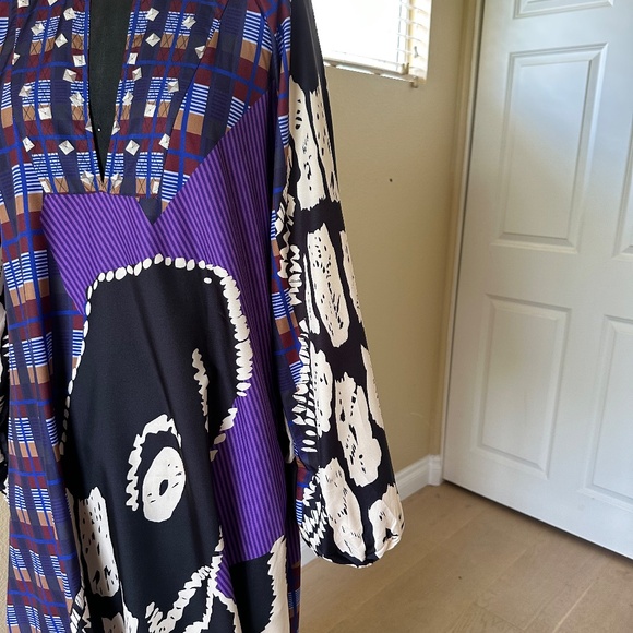 Long Elegant Resort Casual Dress with long sleeves! - Picture 7 of 7